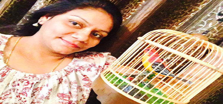 गर्मियों में अपने घर के बाहर चिड़ियों के लिए पानी और दाना ज़रूर रखें 3